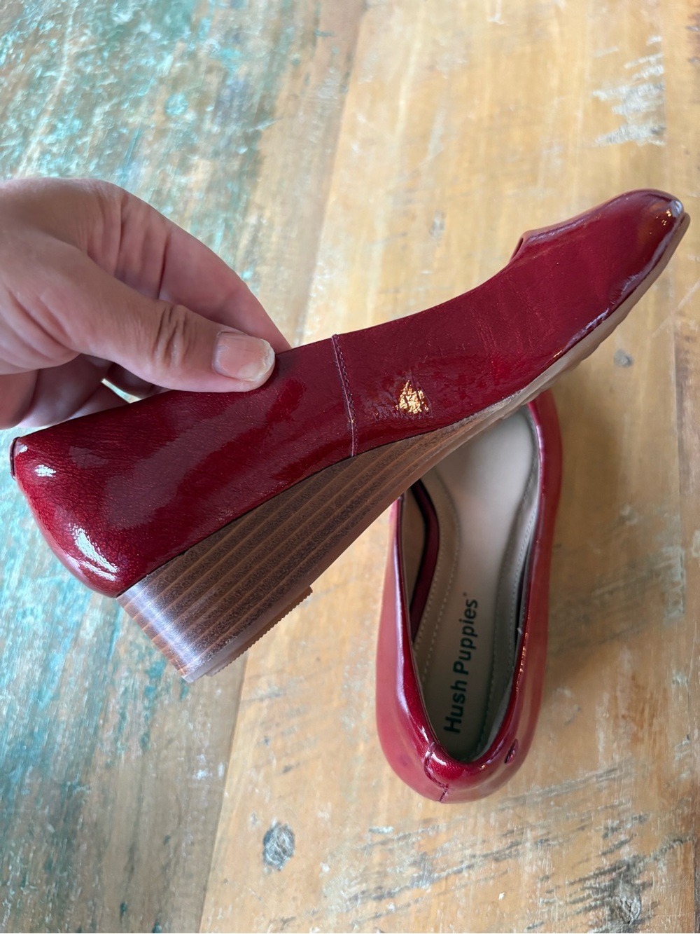 Hush Puppies Women's Red Patent Round-Toe Flats real leather